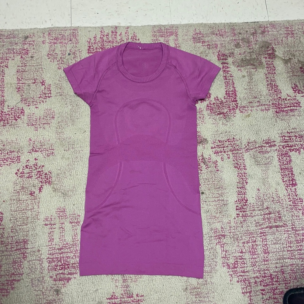 Lululemon top